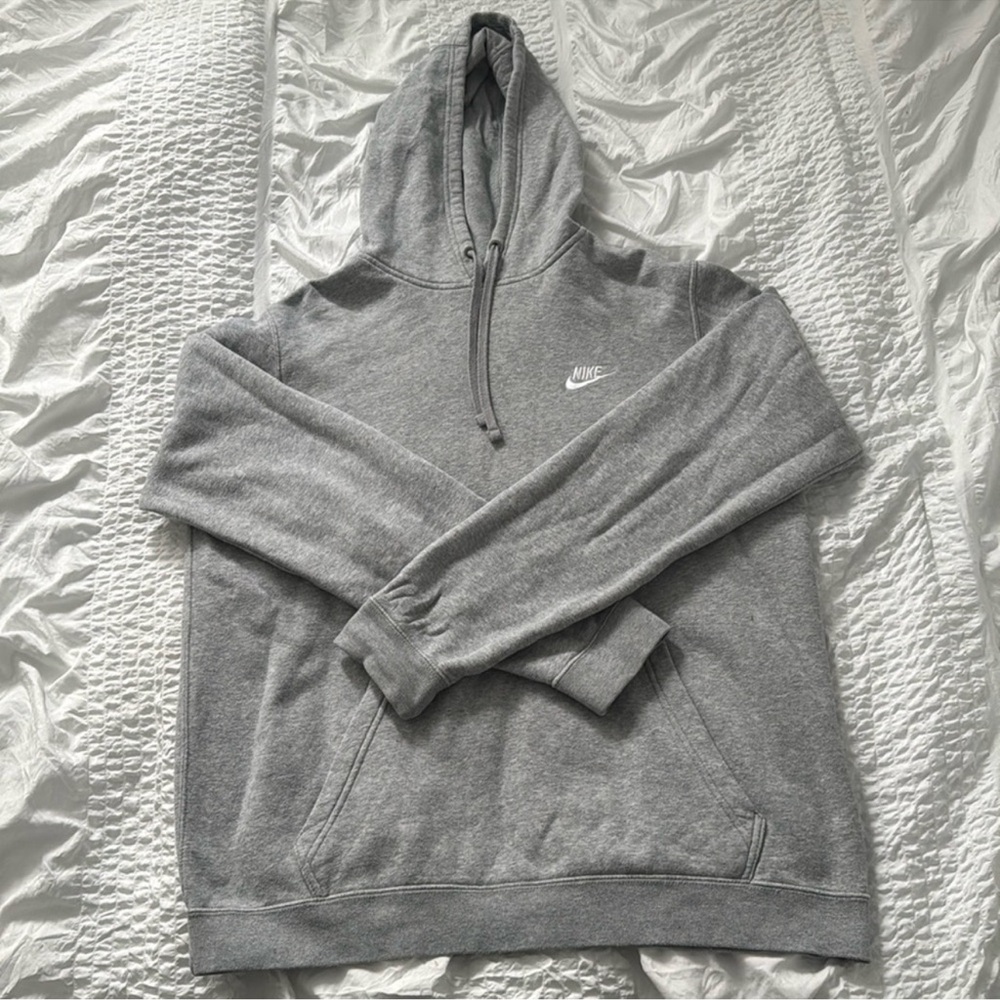 Nike Men's Heather Gray Pullover Hoodie